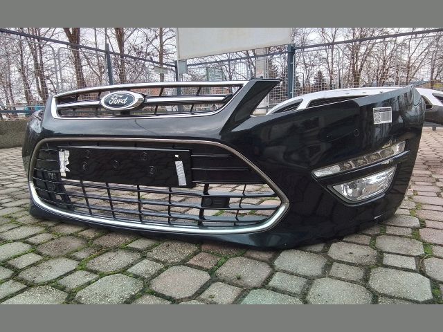 bontott FORD MONDEO IV Első Lökhárító (Részeivel)