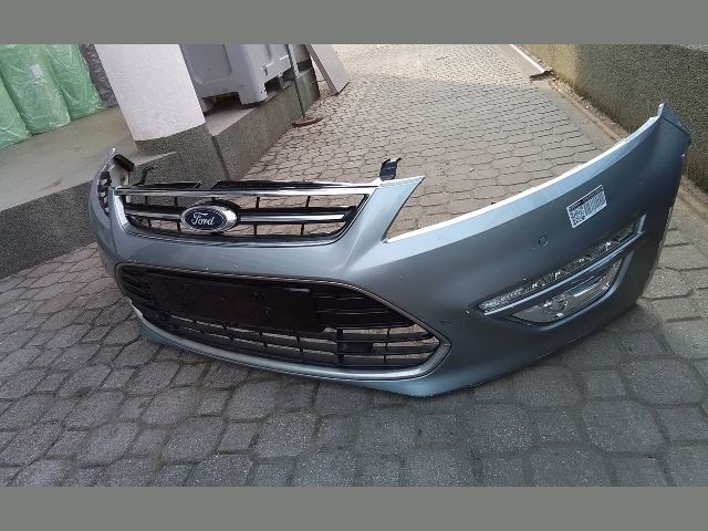 bontott FORD MONDEO IV Első Lökhárító (Részeivel)