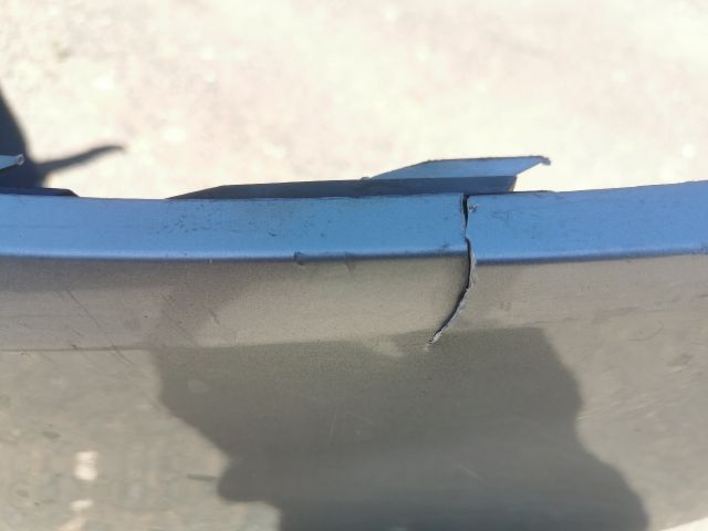 bontott FORD MONDEO IV Első Lökhárító (Részeivel)