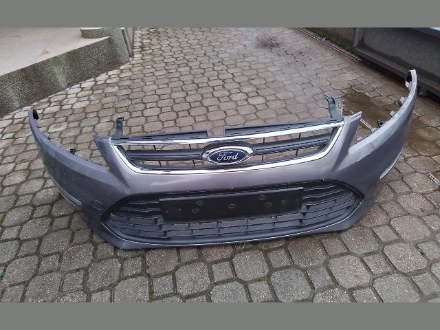 bontott FORD MONDEO IV Első Lökhárító (Részeivel)