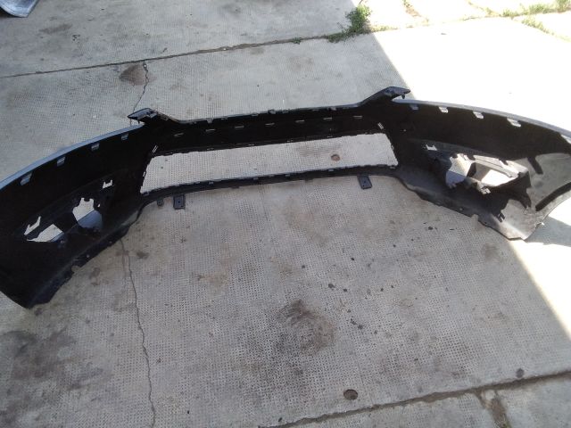 bontott FORD MONDEO IV Első Lökhárító (Üresen)