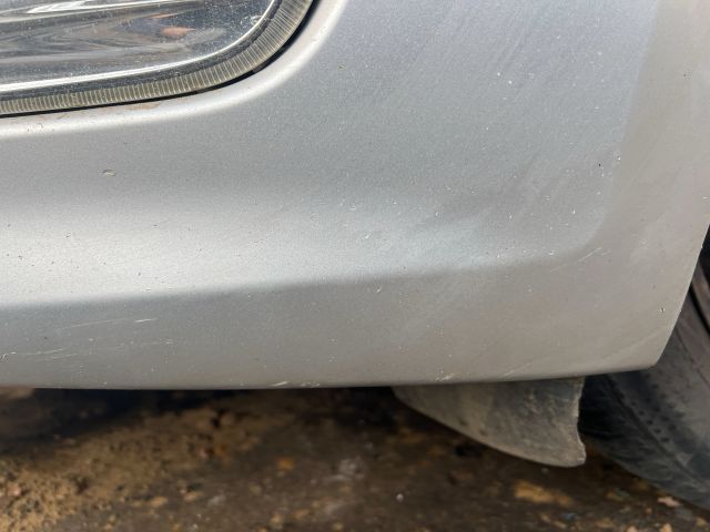 bontott FORD MONDEO IV Első Lökhárító (Üresen)