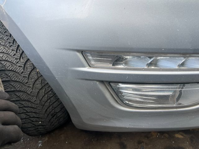 bontott FORD MONDEO IV Első Lökhárító (Üresen)