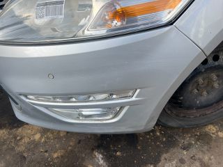 bontott FORD MONDEO IV Első Lökhárító (Üresen)