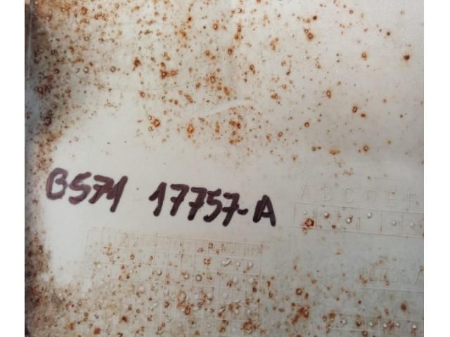 bontott FORD MONDEO IV Első Lökhárító (Üresen)