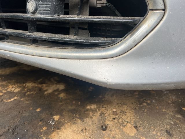 bontott FORD MONDEO IV Első Lökhárító (Üresen)