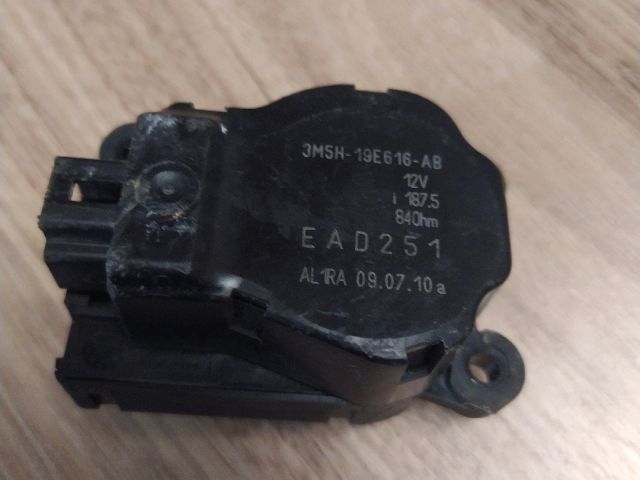 bontott FORD MONDEO IV Fűtés Állító Motor