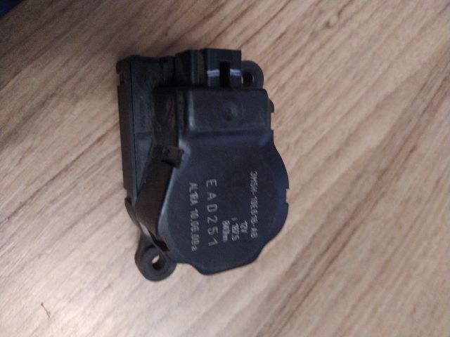 bontott FORD MONDEO IV Fűtés Állító Motor