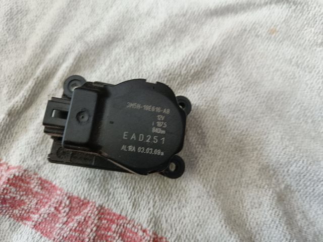 bontott FORD MONDEO IV Fűtés Állító Motor