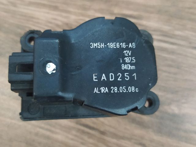 bontott FORD MONDEO IV Fűtés Állító Motor