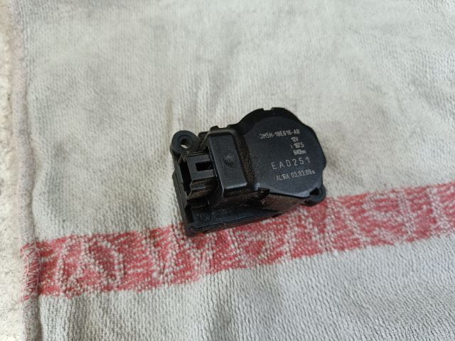 bontott FORD MONDEO IV Fűtés Állító Motor