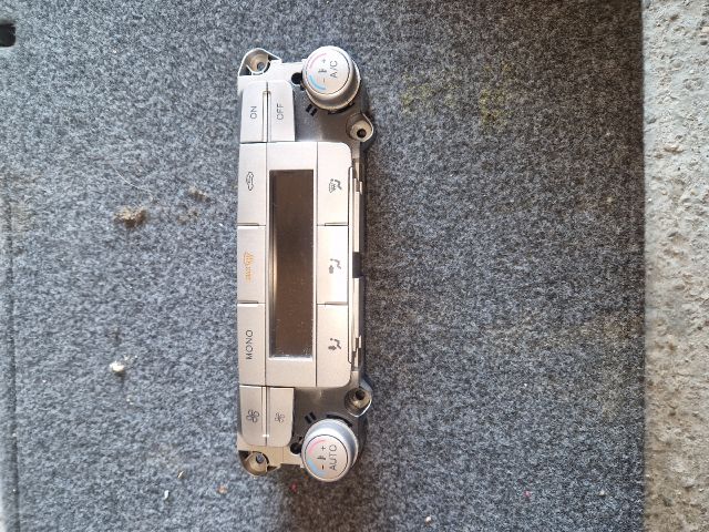 bontott FORD MONDEO IV Fűtéskapcsoló (digit klímás)