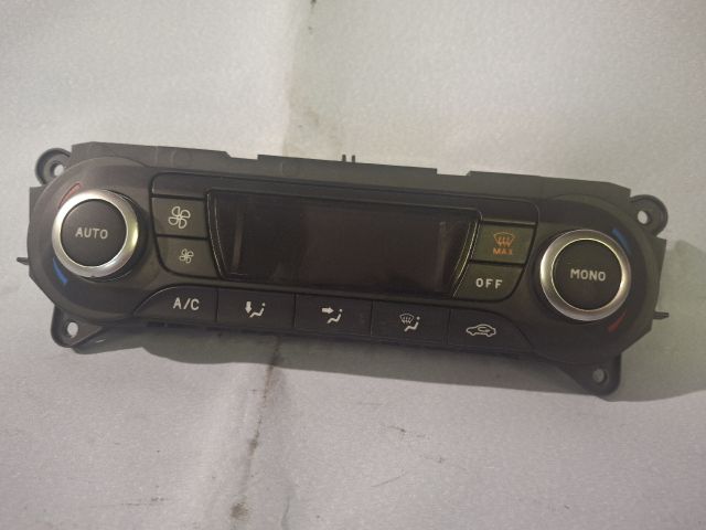 bontott FORD MONDEO IV Fűtéskapcsoló (digit klímás)