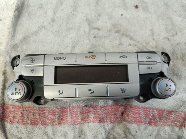 bontott FORD MONDEO IV Fűtéskapcsoló (digit klímás)