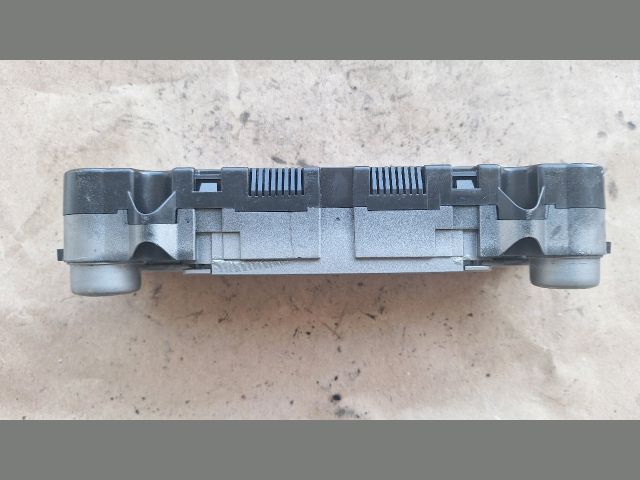 bontott FORD MONDEO IV Fűtéskapcsoló (digit klímás)