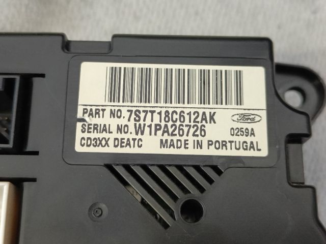 bontott FORD MONDEO IV Fűtéskapcsoló (digit klímás)