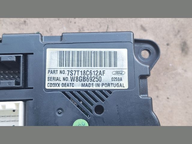 bontott FORD MONDEO IV Fűtéskapcsoló (digit klímás)