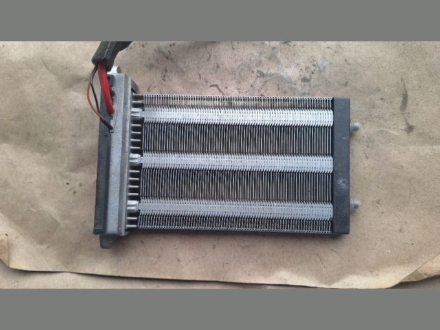 bontott FORD MONDEO IV Fűtőradiátor (Elektromos)