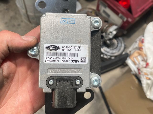 bontott FORD MONDEO IV Gyorsulás Jeladó