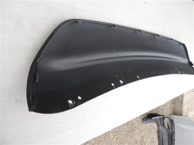 bontott FORD MONDEO IV Hátsó Lökhárító Díszléc