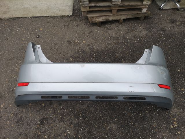 bontott FORD MONDEO IV Hátsó Lökhárító (Részeivel)