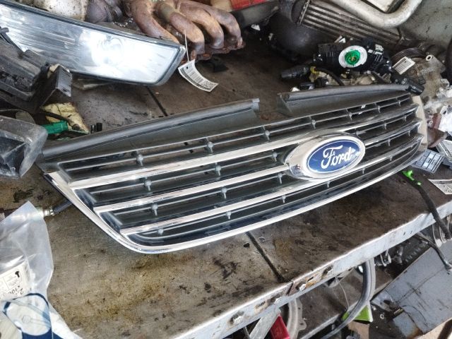 bontott FORD MONDEO IV Hűtőrács