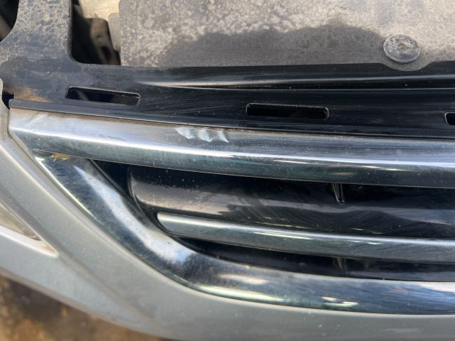 bontott FORD MONDEO IV Hűtőrács