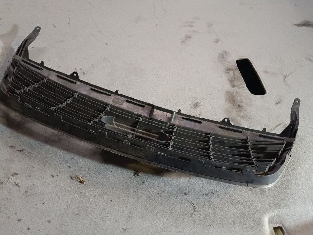 bontott FORD MONDEO IV Hűtőrács