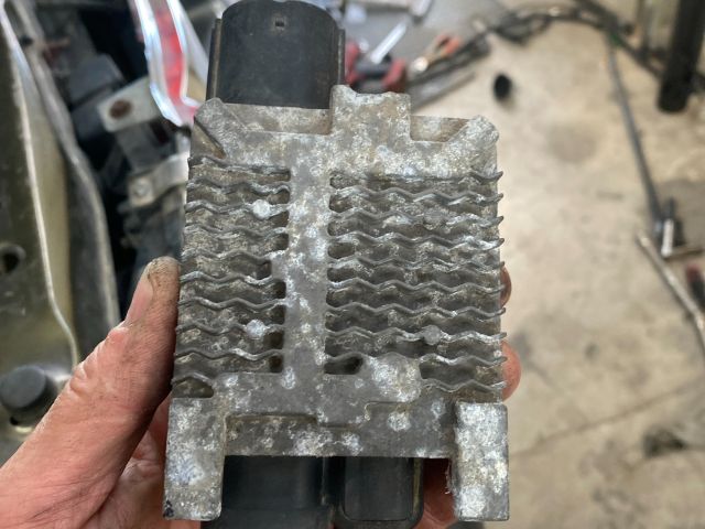 bontott FORD MONDEO IV Hűtőventilátor Elektronika