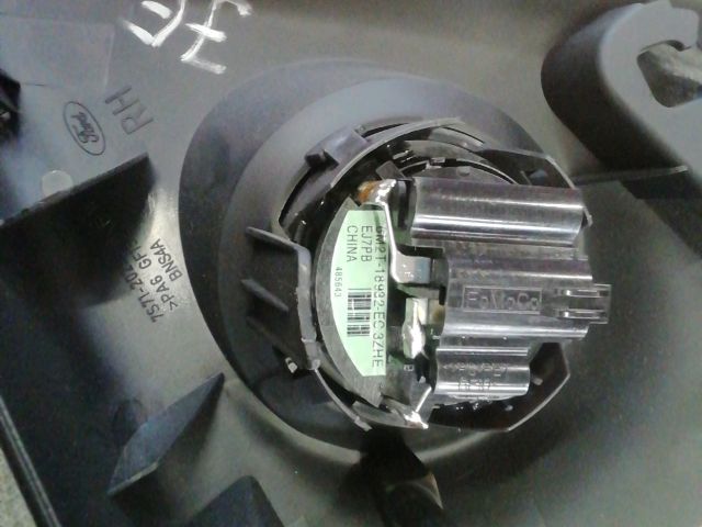 bontott FORD MONDEO IV Jobb A Oszlop Hangszóró