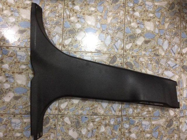 bontott FORD MONDEO IV Jobb B Oszlop Burkolat