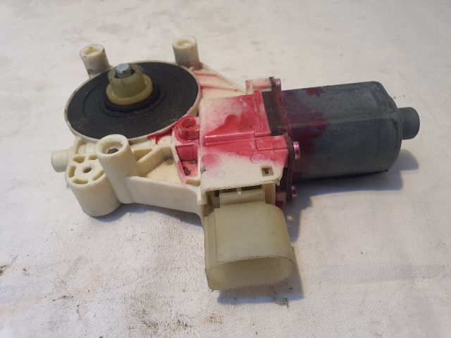 bontott FORD MONDEO IV Jobb első Ablakemelő Motor