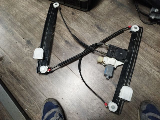 bontott FORD MONDEO IV Jobb első Ablakemelő Szerkezet (Elektromos)