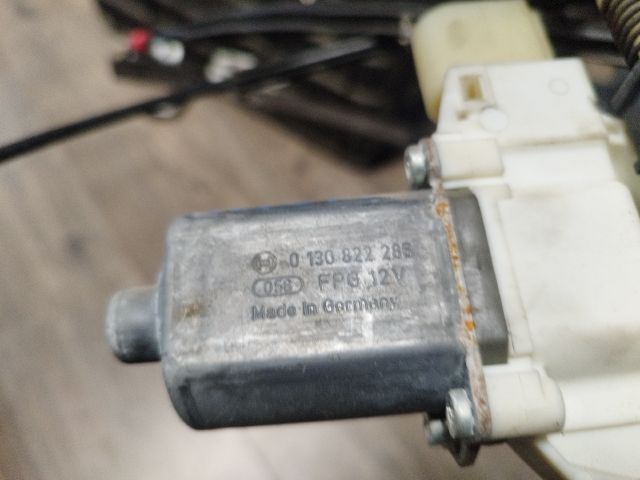 bontott FORD MONDEO IV Jobb első Ablakemelő Szerkezet (Elektromos)