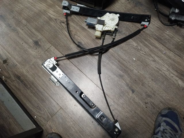 bontott FORD MONDEO IV Jobb első Ablakemelő Szerkezet (Elektromos)