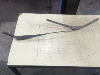 bontott FORD MONDEO IV Jobb első Ablaktörlő Kar