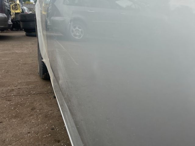 bontott FORD MONDEO IV Jobb első Ajtó (Üres lemez)