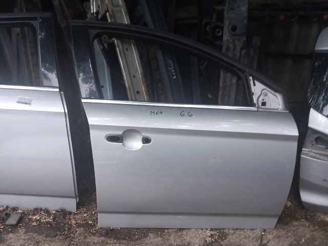 bontott FORD MONDEO IV Jobb első Ajtó (Üres lemez)