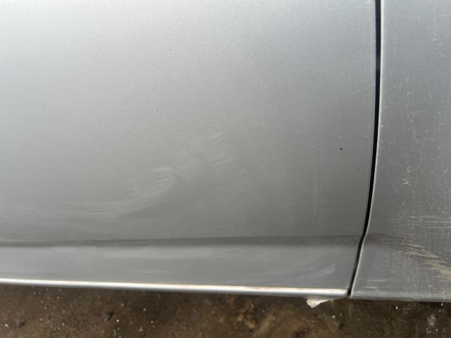 bontott FORD MONDEO IV Jobb első Ajtó (Üres lemez)