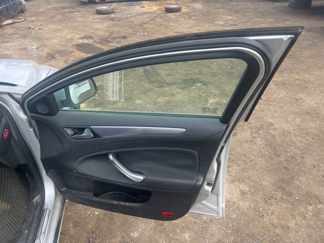 bontott FORD MONDEO IV Jobb első Ajtó (Üres lemez)