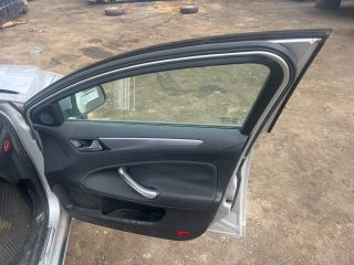 bontott FORD MONDEO IV Jobb első Ajtó (Üres lemez)