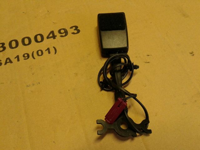 bontott FORD MONDEO IV Jobb első Biztonsági Öv Csat