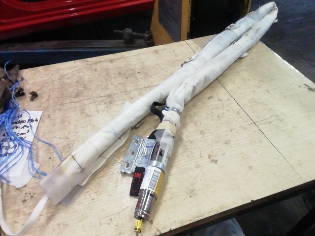 bontott FORD MONDEO IV Jobb Függönylégzsák és Oldallégzsák