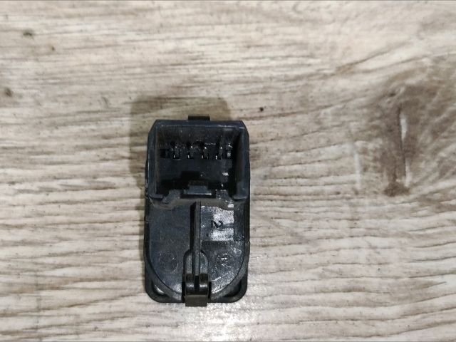 bontott FORD MONDEO IV Jobb hátsó Ablakemelő Kapcsoló