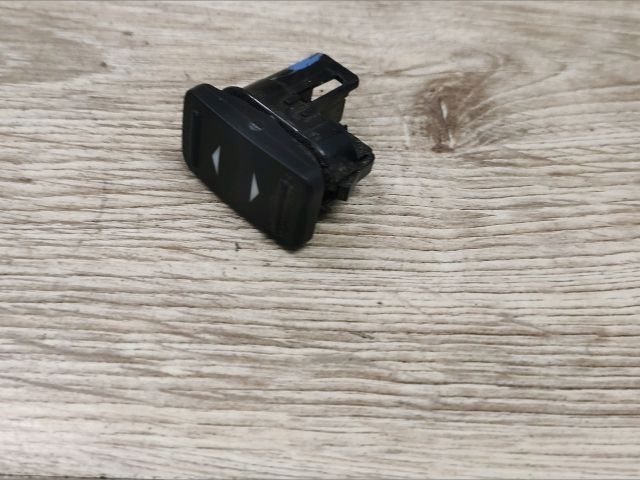 bontott FORD MONDEO IV Jobb hátsó Ablakemelő Kapcsoló