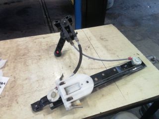 bontott FORD MONDEO IV Jobb hátsó Ablakemelő Szerkezet (Mechanikus)