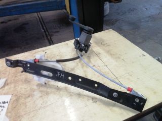 bontott FORD MONDEO IV Jobb hátsó Ablakemelő Szerkezet (Mechanikus)