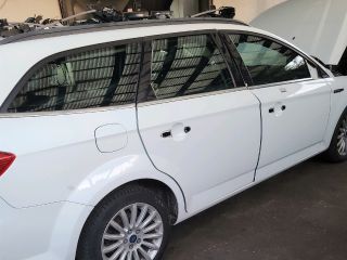 bontott FORD MONDEO IV Jobb hátsó Ajtó (Üres lemez)