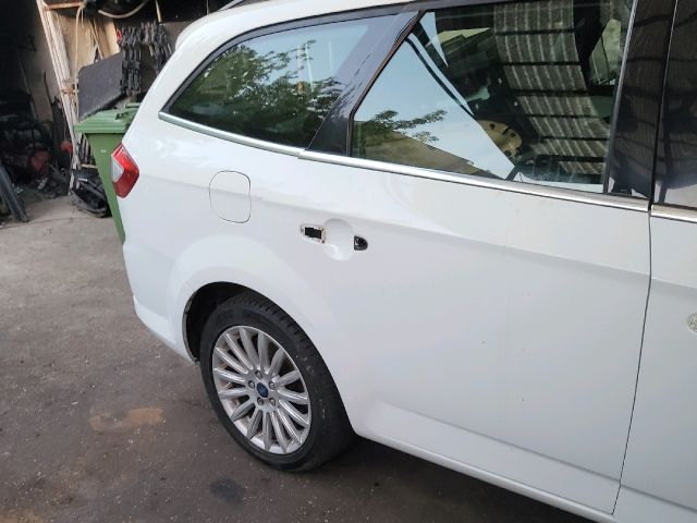 bontott FORD MONDEO IV Jobb hátsó Ajtó (Üres lemez)