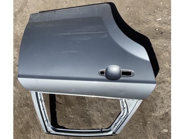 bontott FORD MONDEO IV Jobb hátsó Ajtó (Üres lemez)